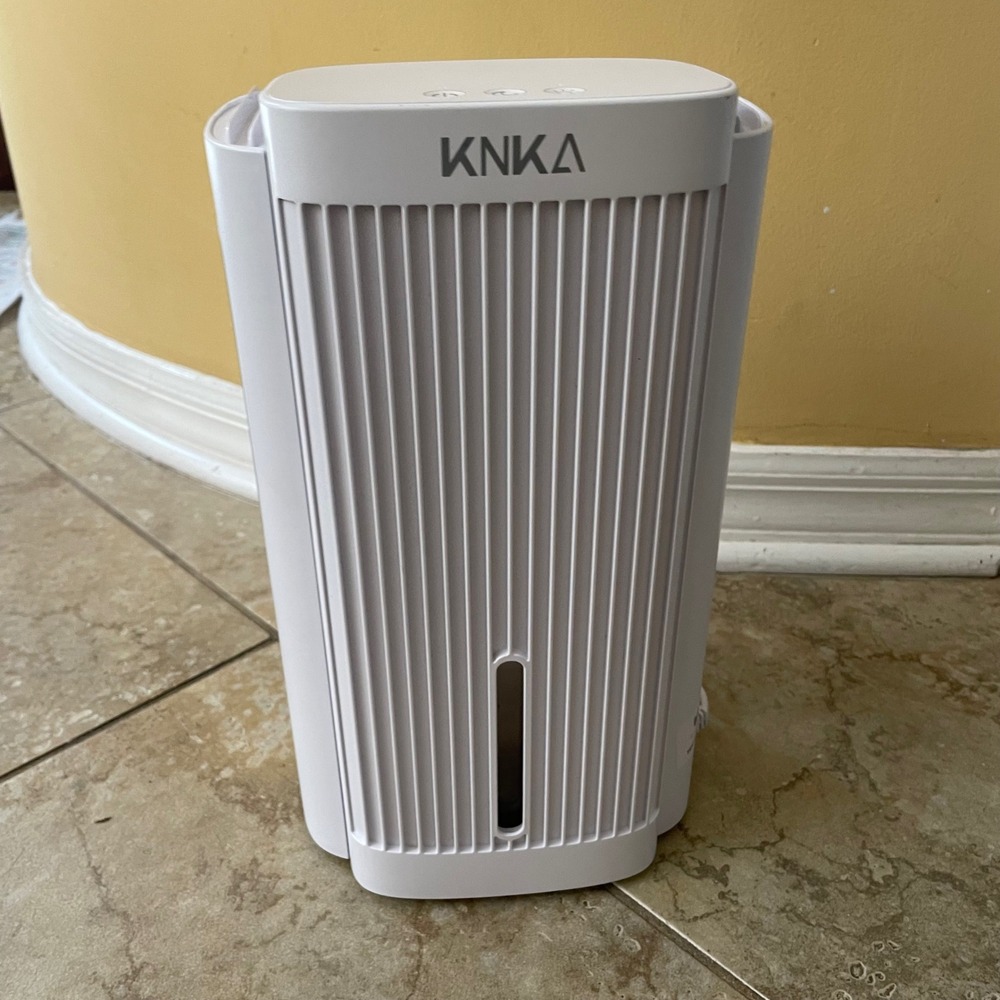 KNKA CS06 Portable Dehumidifier 80W White Compact Small Space Home RV Closet